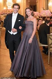 Décédé le 30 mars 1784 à paris. Inside The 2018 Bal Des Debutantes In Paris Where Forest Whitaker S Daughter Made Her Debut Daily Mail Online