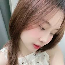 SÉT VÁY CHỮ C CỔ TIM MIX CHÂN VÁY XOÈ XẾP LY