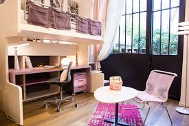The french are known for a more open attitude towards sexuality and it's reflected in their porn, which is freer and more passionate. 63 Chambre Petite Fille Luxe