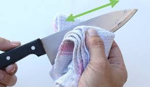 Keeping them sharp avoids the need for excessive force and accidental spillages. 10 Must Have Knife Safety Tips In The Kitchen 2018 Cutlery Advisor
