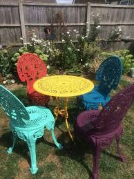 Vintage Style Colorful Set Of Cast Iron Garden Furniture For Indoor Outdoor Use Queenann Vintage Patio Furniture Iron Patio Furniture Patio Furniture Makeover