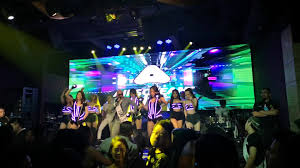 V Club