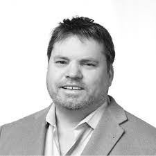 Eileen Block's Instagram, Twitter & Facebook