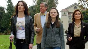 Lorelei Rory Emily Richard Walking Around Yale Pretty Much The Number 1 Reason I M Applying Here Gilmore Girls Glimore Girls Emily Gilmore