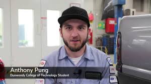 Dunwoody student wins Collision Repair Education Foundation Tool Grant