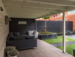 luxe tuin met veranda tuin nieuwbouw tuin ideeen tuin