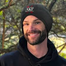 Raymond Cribbs's Instagram, Twitter & Facebook