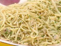 Linguini With White Clam Sauce Recipe Rachael Ray Food Network