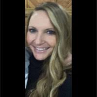 Laura Haak's Instagram, Twitter & Facebook