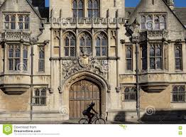Oxford university students removing a picture of the queen is simply absurd. Universitat Von Oxford Brasenose College Stockfoto Bild Von Gotisch Finial 78084014