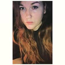 Cassie (@cassieisclose)