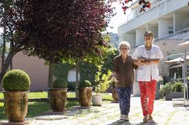 Residence Medicalisee Les Jardins D Artemis Maison De Retraite Pour Personnes Agees A Marseille Hermes Sante