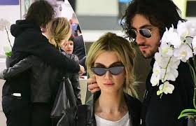 Her breakout album, innocent eyes and. Delta Goodrem Cuddles Up To Rocker Boyfriend Matthew Copley