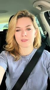 Anna Rupp's Instagram, Twitter & Facebook