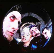 who loves system of a down?