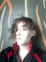 Emma Clapper (@Clapperclawed)