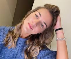 You are more and more beautiful ji ❤️❤️❤️