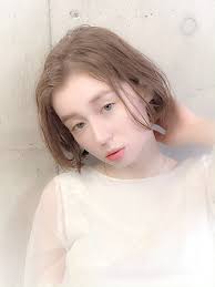 今っぽいグレーカラーはコレ アナタに似合う髪色コーデをご提案 hair 毛先パーマ ウェービーヘア ヘアスタイルのアイデア