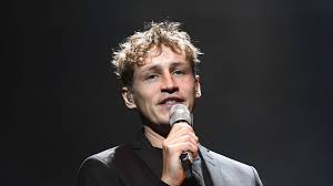 Слушайте музыку этого артиста (tim bendzko) в apple music. Verstarkung Ist Da Tim Bendzko Ist Vater Geworden Promiflash De
