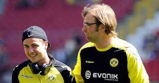 Jurgen klopp's reaction to this slide tackle is absolutely heroic. Gotze Recalls Klopp F Bomb Tells Hair Transplant Story Football365