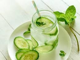 Sehingga jus buah untuk diet ini tidak hanya mampu menurunkan berat badan tetapi bermanfaat sebagai pelengkap kebutuhan vitamin dan mineral meminum jus untuk diet ini dapat membersihkan racun dalam tubuh, lho! Konsumsi Timun Setiap Hari Untuk Tubuh Mendapatkan Tubuh Langsing