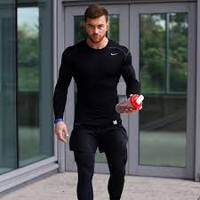 Men S Workout Outfits 29 Athletic Gym Wear Ideas For Men Mens Workout Clothes Gym Men Mens Outfits