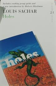 Holes großvater holes zusammenfassung louis sachar löcher zusammenfassung pro kapitel holes kapitelzusammenfassung zusammenfassung holes deutsch. Holes Von Louis Sachar Gebraucht 9780747589990 World Of Books