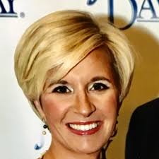 Lindsay Hedrick (@LindsayHedrick)