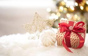 Encuentra nuestro catálogo de regalos para navidad y elige la opción que más te guste para enviar a domicilio. Mas De 100 Ideas Para Regalar A Peques Tipicos Y Atipicos Criando 24 7