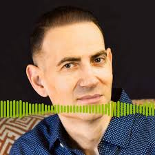 Tune in tomorrow for our conversation with Les Henderson, @lessequalmore,  founder of @endoqueer & the Be a Beacon podcast. Les talks endometriosis &  the erasure of MOC women in healthcare. https://endoqueer.com/ @endoQueer