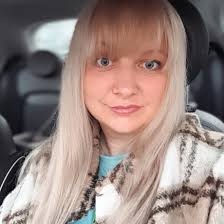 Angharad Elise Singer & Vocal Coach