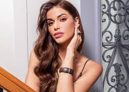 Η ιωάννα μπέλλα (βέροια, 31 μαρτίου 1996) είναι ελληνίδα μοντέλο, βραβευμένη ως σταρ ελλάς 2018 και εκπροσωπώντας την ελλάδα στο παγκόσμιο διαγωνισμό ομορφιάς μις υφήλιος.συνεργάζεται με τα εξής πρακτορεία μοντέλων: Iwanna Mpella Patrisnews Efhmerida Patris Hleias