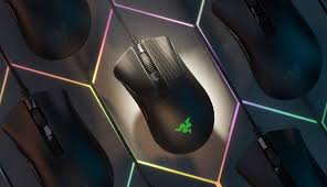 Cool definierbare led beleuchtungengaming mouse mit bis zu 16 millionen farben, blinken, farbwechsel, atmen, individualisieren sie nach belieben die beleuchtung. Top 7 Der Besten Gaming Mause Fur Kleine Hande Im Jahr 2021 Rezensionen Und Leitfaden