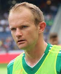 Oktober 1986 in vorau) ist ein österreichischer fußballspieler auf der position eines verteidigers. Mario Sonnleitner Wikipedia