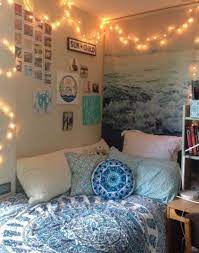 This Is One Of The Cutest Dorm Room Ideas For Girls Cool Dorm Rooms Cute Dorm Rooms Dorm Room Decor