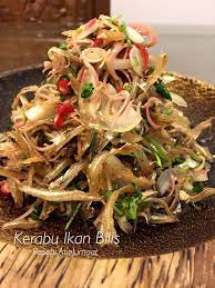 Hiriskan bawang besar dan bunga kantan. Kerabu Ikan Bilis Yang Mudah Dan Sedap Ira Mommy Si Kembar