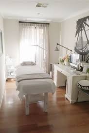 Wholesale Professional Eyelash Extension Supplies Spa Room Decor Esthetician Room Decor Esthetics Room