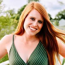 Danielle Sells's Instagram, Twitter & Facebook