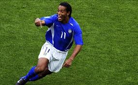 Todo sobre seleccion brasil, noticias en imagenes, fotos, videos, audios, infografias, interactivos y ronaldinho, campeón del mundo con brasil en 2002, le inyectó presión a los jugadores de la. Neymar Ronaldinho Y La Generacion Perdida De Brasil Goal Com