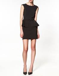 Zara Dress With Frill Stile Di Moda Stili Belle Donne