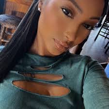 Jasmine Bleu 💙 (@jasminexbleu)