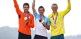 Opvallend hierbij is niet zozeer het design van de het is bekend dat de medailles van brons, zilver en goud zijn gemaakt. Oqt6cv4s1qprim