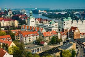 Known also by other alternative names) is the capital and largest city of the west pomeranian voivodeship in northwestern poland. Szczecin