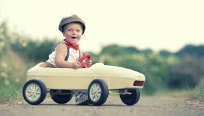 Kleine kinder haben ein erhöhtes risiko bei einem unfall sich schwer zu verletzen oder zu verunglücken, wenn sie am beifahrersitz mitfahren. Wie Befordere Ich Kinder Im Auto Clickclickdrive De Blog
