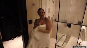 MomPov Kendall - Pre-Shoot BTS | Amateur - M00