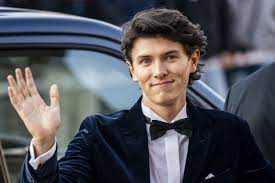 Grev Nikolai lander job på den anden side af jorden – Sjællandske Nyheder