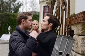 Alicia quält sich mit trauer und schuldgefühlen. Folge 2701 Sturm Der Liebe Wiki Fandom