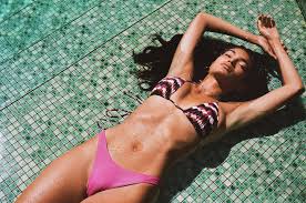 Kelly Gale, Cameron Hammond, model, women, cameltoe, wet body, legs  together, swimwear, bikini, pink panties | 2892x1918 Wallpaper -  wallhaven.cc