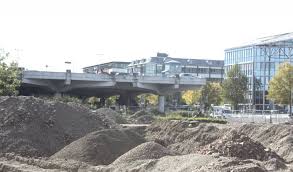 Sehen sie sich für zusätzliche informationen auch die blöcke verkaufsoffener abend und verkaufsoffener sonntag an. Darf S Ein Bisserl Mehr Sein Burger Schlagen Verlangerung Der Tram Westtangente Vor 13 10 2019