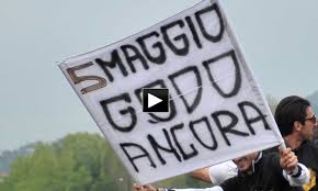 I bianconeri, vittoriosi a udine, sorpassavano l'inter al fotofinish, aggiudicandosi lo scudetto! Juventus Campione D Italia La Favola Del 5 Maggio Si Ripete Video